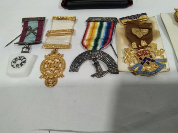 lot 651 collection of 5 vintage Masonic medals - Image 4