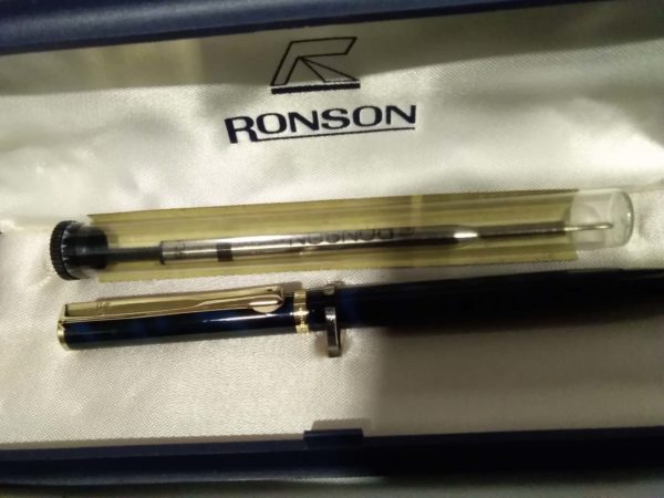 lot 656 boxed Parker & Ronson pens - Image 4