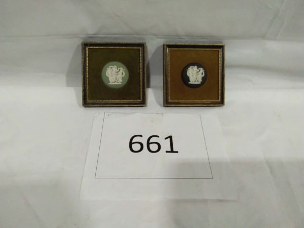 lot 661 pair of vintage Wedgwood jasper ware plaques