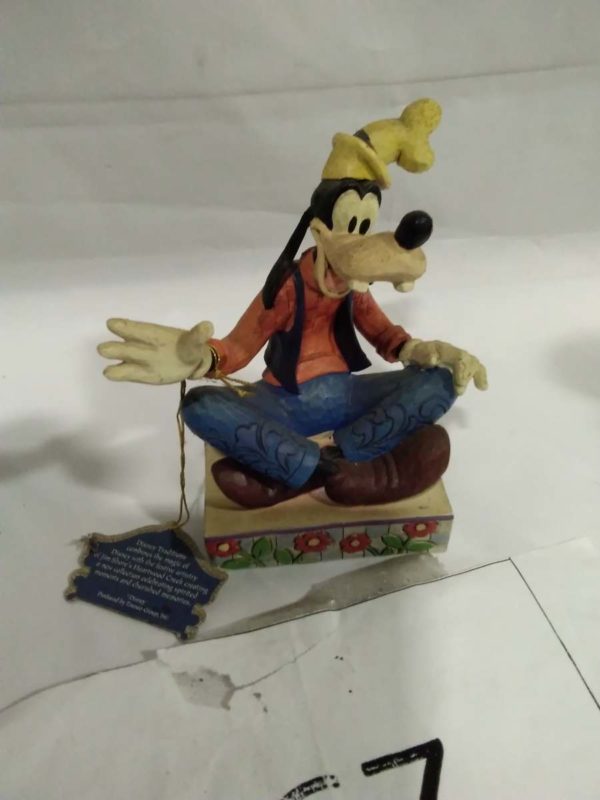 lot 667 Enesco Disney Figure Goofy – Gawrsh - Image 5