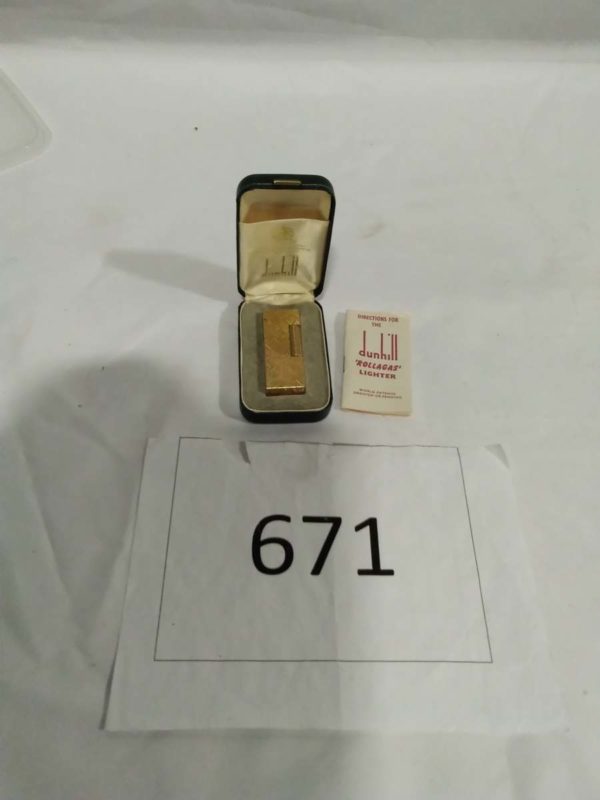 lot 671 genuine vintage Dunhill Gold plated lighter