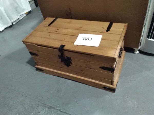 lot 683 pine storage chest