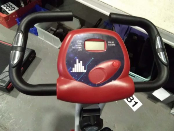 lot 685 exercise bike - Image 4