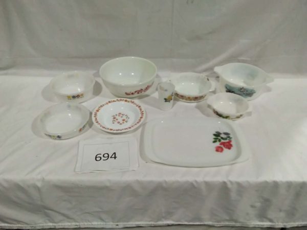 lot 694 vintage 50’s 60’s Pyrex JAJ Glassware