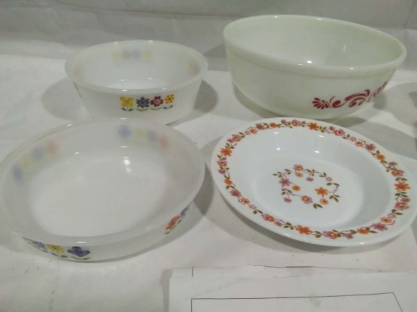 lot 694 vintage 50’s 60’s Pyrex JAJ Glassware - Image 4