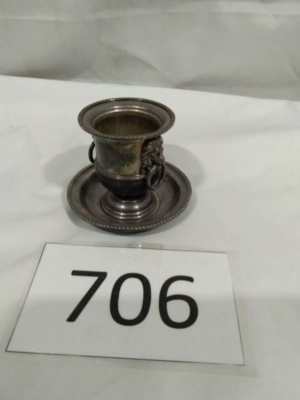 lot 706 Viners silver plated urn & stand with lion detail - Image 2