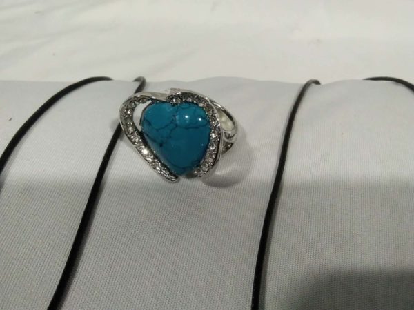 lot 719 turquoise pendants & ring - Image 4