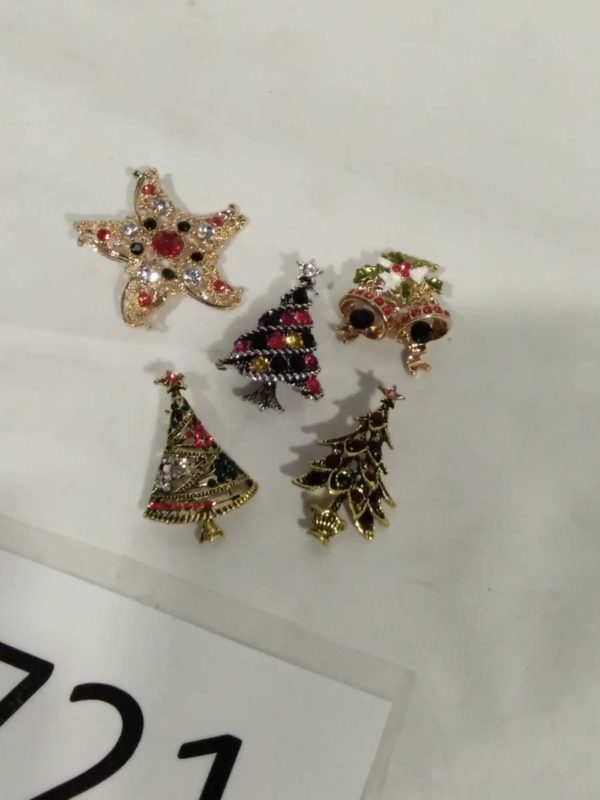 lot 721 5 x Xmas brooches - Image 2