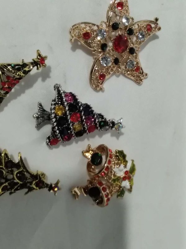 lot 721 5 x Xmas brooches - Image 3