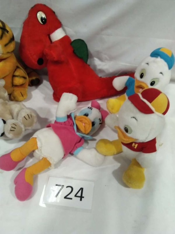 lot 724 cuddly toys & teddies including Garfield - Image 4