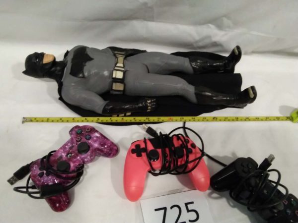 lot 725 19″ batman figure & games controllers (not tested) - Image 3