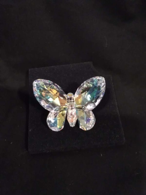 lot 737 boxed Swarovski crystal butterfly - Image 2