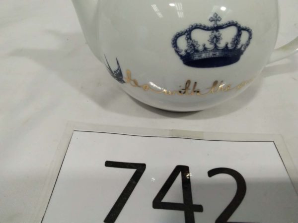 lot 742 Commemorative teapot & mugs (1 boxed) - Image 3