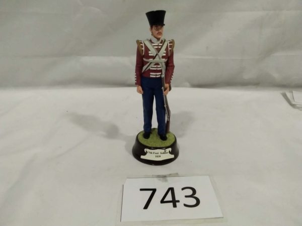 lot 743 Regency Fine Artis 17th Foot Soldier 1839 figurine - Image 2