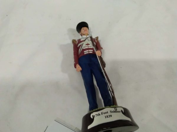 lot 743 Regency Fine Artis 17th Foot Soldier 1839 figurine - Image 4