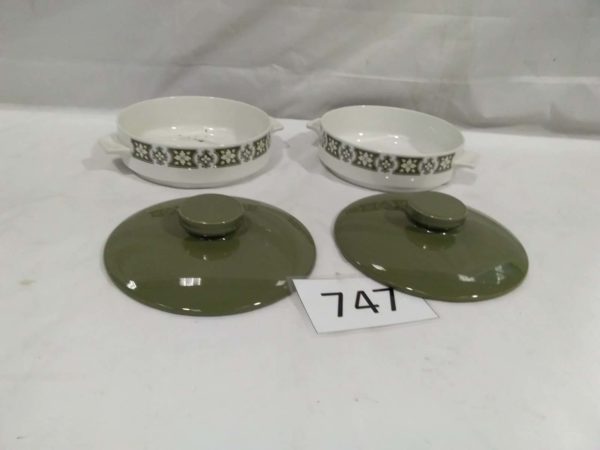 lot 747 pair of Midwinter casserole dishes - Image 2