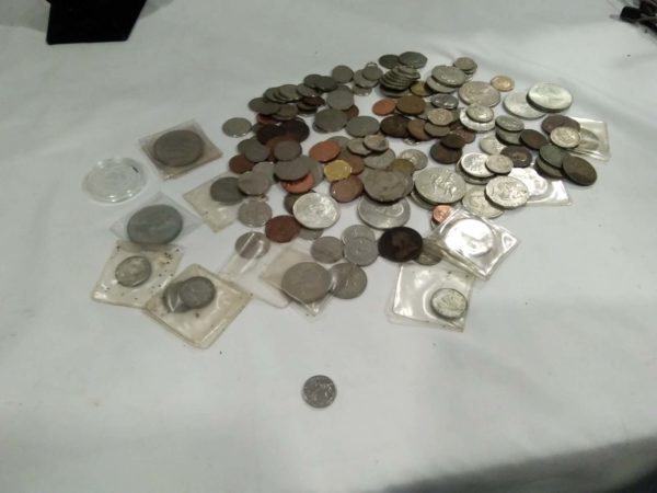 lot 750 quantity of coins