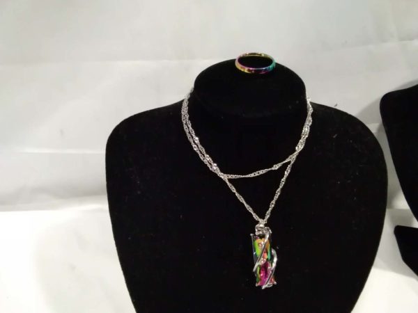 lot 751 tree of life rainbow  crystal pendant & ring - Image 6