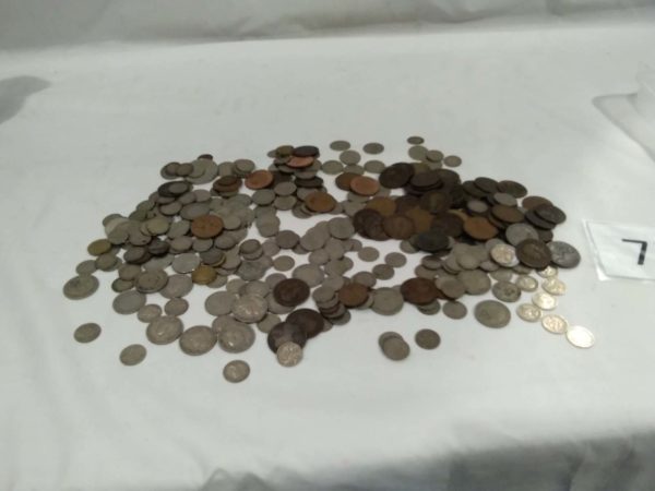 lot 753 quantity of coins