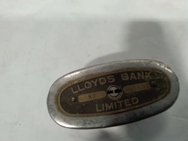 lot 755 2 x vintage Lloyds Bank Limited money boxes - Image 4