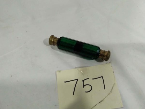 lot 757  Victorian emerald green double ended scent bottle - Image 2