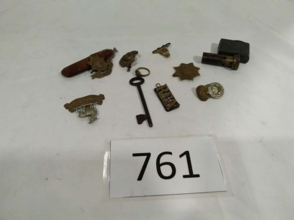 lot 761 military badges & miscellaneous items