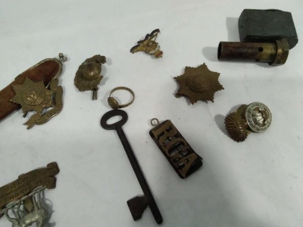 lot 761 military badges & miscellaneous items - Image 10