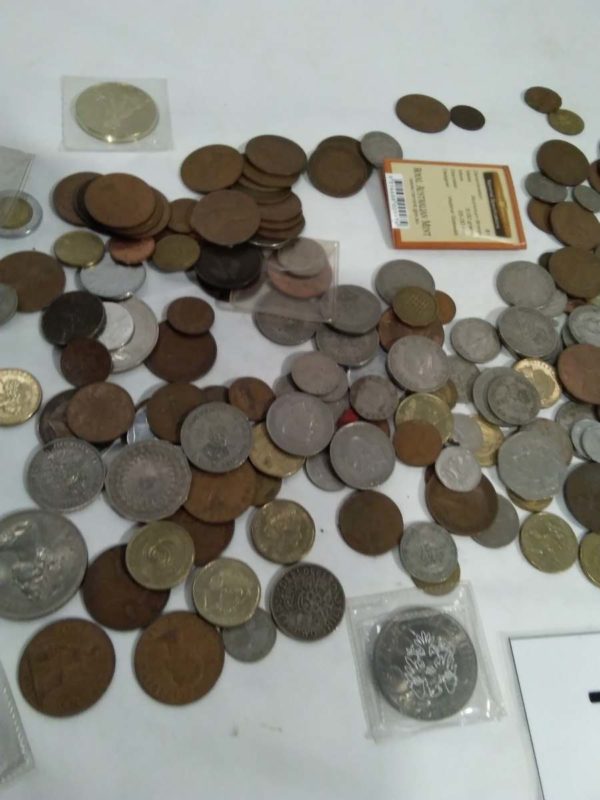 lot 763 quantity of coins - Image 5