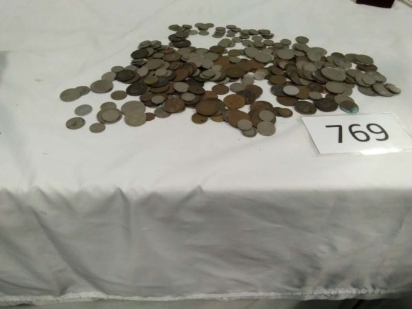 lot 769 quantity of coins