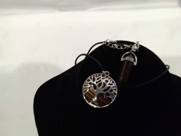 lot 771 2 x tigers eye pendants & a ring - Image 3