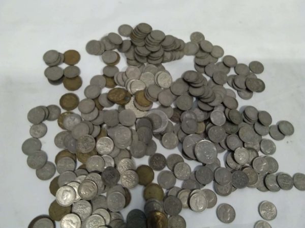 lot 775 quantity of coins - Image 3