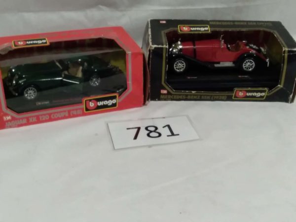 lot 781 2 x Burago boxed model classic cars