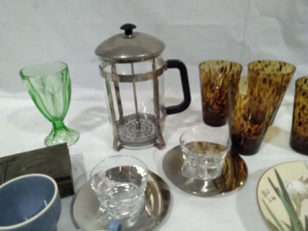 lot 794 British glass jelly mould, art deco butter dish, hand blown tumblers etc - Image 12