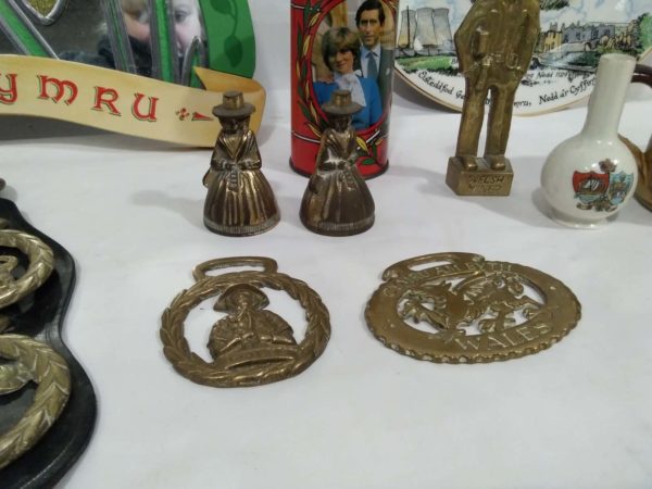 lot 795 Welsh items, brass, pottery, mirror - Image 6