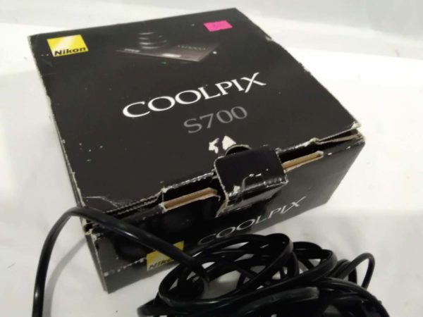 lot 804 Coolpix s700 camera in box - Image 3