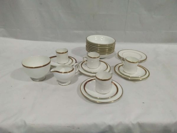 lot 820 partial Wedgewood ” California” coffee set