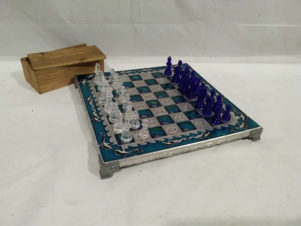 lot 827 chess set