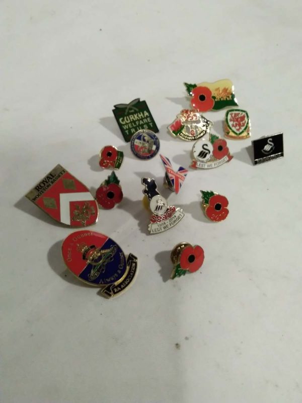 lot 838 military themed pin  badges