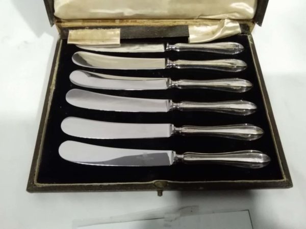 lot 861 antique cased set of sterling silver handled knives - Image 2