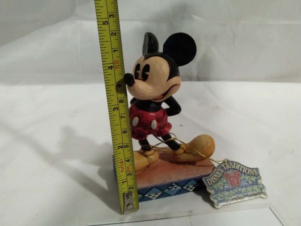 lot 864 Enesco Disney Figure – Mickey Mouse