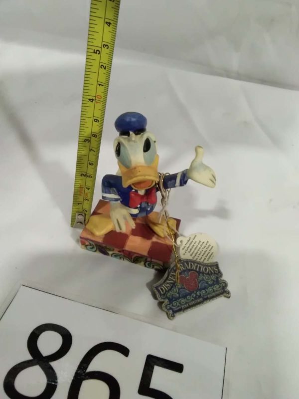 lot 865 Enesco Disney Figure – Donald Duck - Image 3