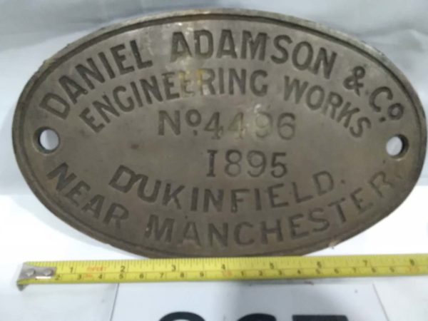 lot 867 vintage Daniel Adamson Brass engineering sign - Image 3