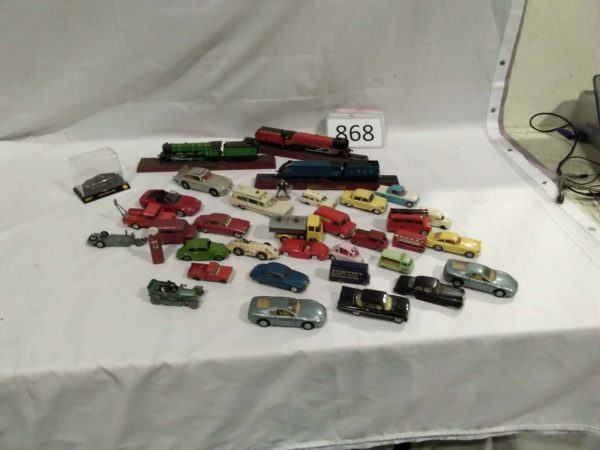 lot 868 vintage diecast model cars inc Corgi