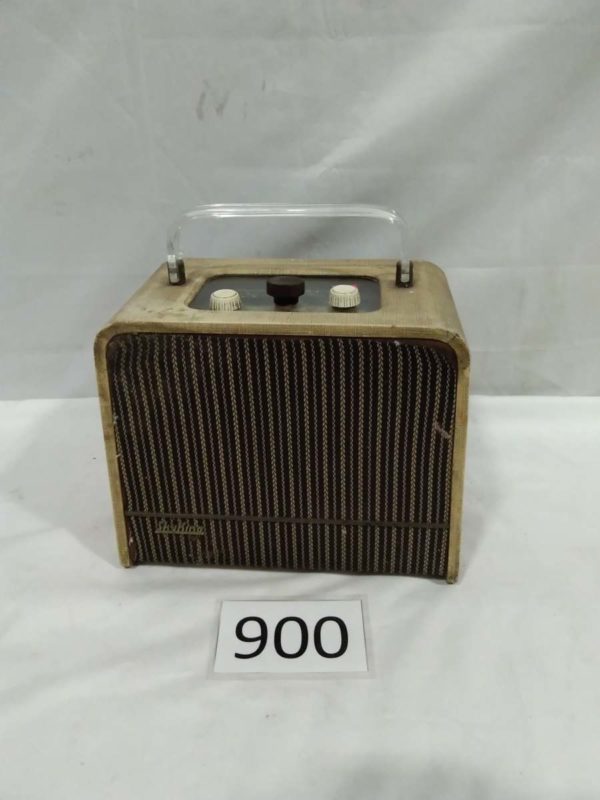 lot 900 retro radio SkyKing