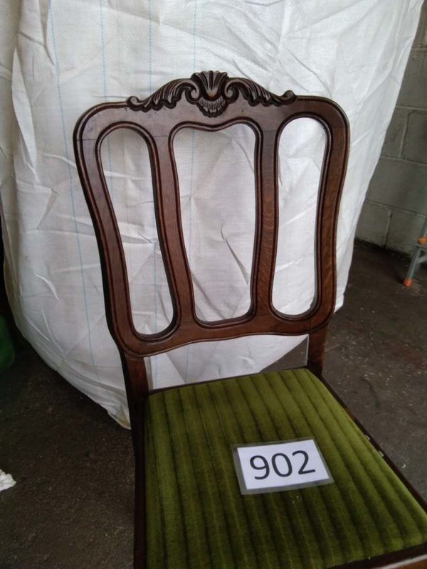 lot 902 antique upholstered chair - Image 2