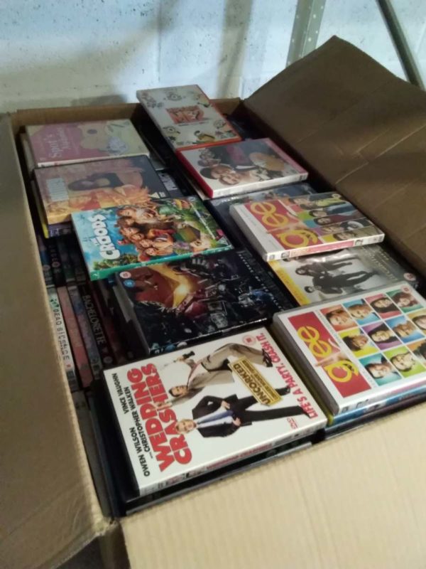 lot 903 assorted DVD’s, games & toys - Image 14