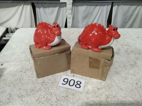 lot 908 2 dragon money boxes