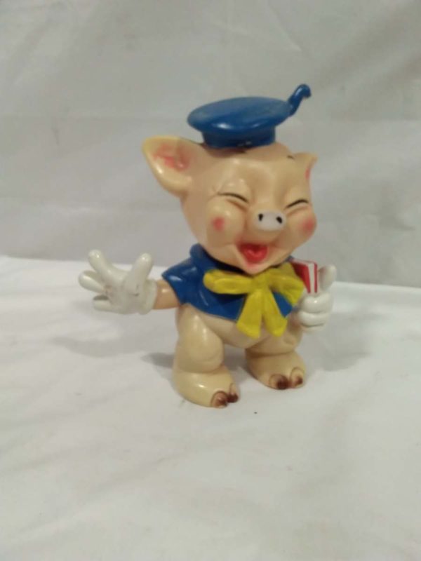 lot 918 Walt Disney plastic 1960’s part of the three little pigs ( with moveable head)