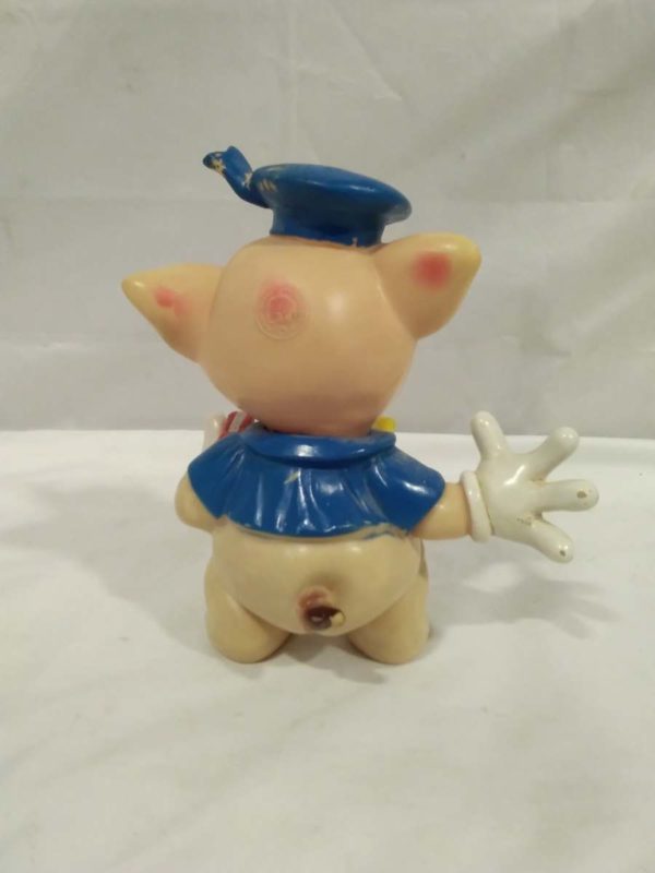 lot 918 Walt Disney plastic 1960’s part of the three little pigs ( with moveable head) - Image 7