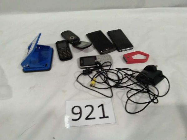 lot 921 mobile phones - Image 2